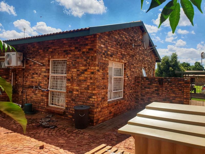 2 Bedroom Property for Sale in Koster North West